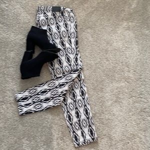 SALE…H&M Black/white snake pattern straight/leg slacks